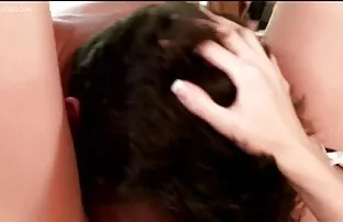XXX لزبین های جوان بر روی هود اتومبیل ها بوسه می زنند و رابطه جنسی دانلود عکس سکس سوپر برقرار می کنند