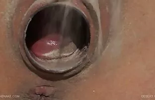 XXX مادربزرگ زیبا تمام لباس های خود را برداشته و دانلود فیلم سکس با منشی با همدلی در یک سکسی وابسته به عشق شهوانی قرار می گیرد