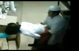 XXX سبزه داغ انگشتانش را در گربه هایش در عکس های خصوصی روس دانلود عکسهای سکسی هندی ها فشار می دهد