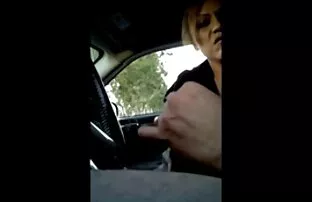 XXX مرد بالغ دانلود پخش فیلم سکس دختر 18 ساله را در گاراژ لعنتی