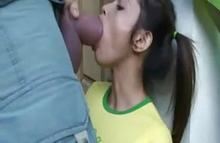 XXX درست مثل تخته سه لا ، گربه دانلود عکسهای سکسی الکسیس تگزاس خود را با دو انگشت پنجه می کند