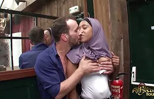 XXX خانمها دانلود فیلم سکس تلگرام خروس سیاه را می پیچند.