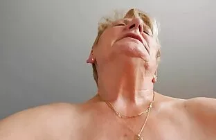 XXX او دیک دانلود عکس سکسی اچ دی خود را به یک دختر الاغ زیبا انداخت.