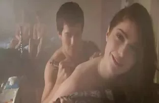 XXX ارگاسم دانلود فیلم سک۳۰ لزبین دوست دخترش در حال چت Bongacams