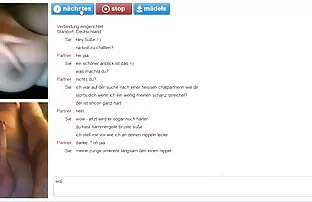 XXX لیس گربه ناز برای درخشش ، مرد به آرامی جوجه را د فیلم سکس لگد می زند
