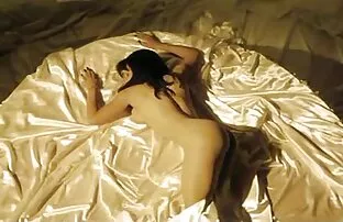 XXX دانش آموزان انجمن سکسی کیرتو کوس مست در طبیعت در دریاچه لعنتی
